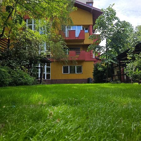 Simple Villa Rooms National Arena Self Check In Bucarest Exterior foto
